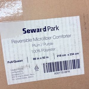 Full size plum comforter